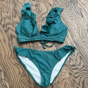 Cupshe Emerald Ruffle Bikini Set